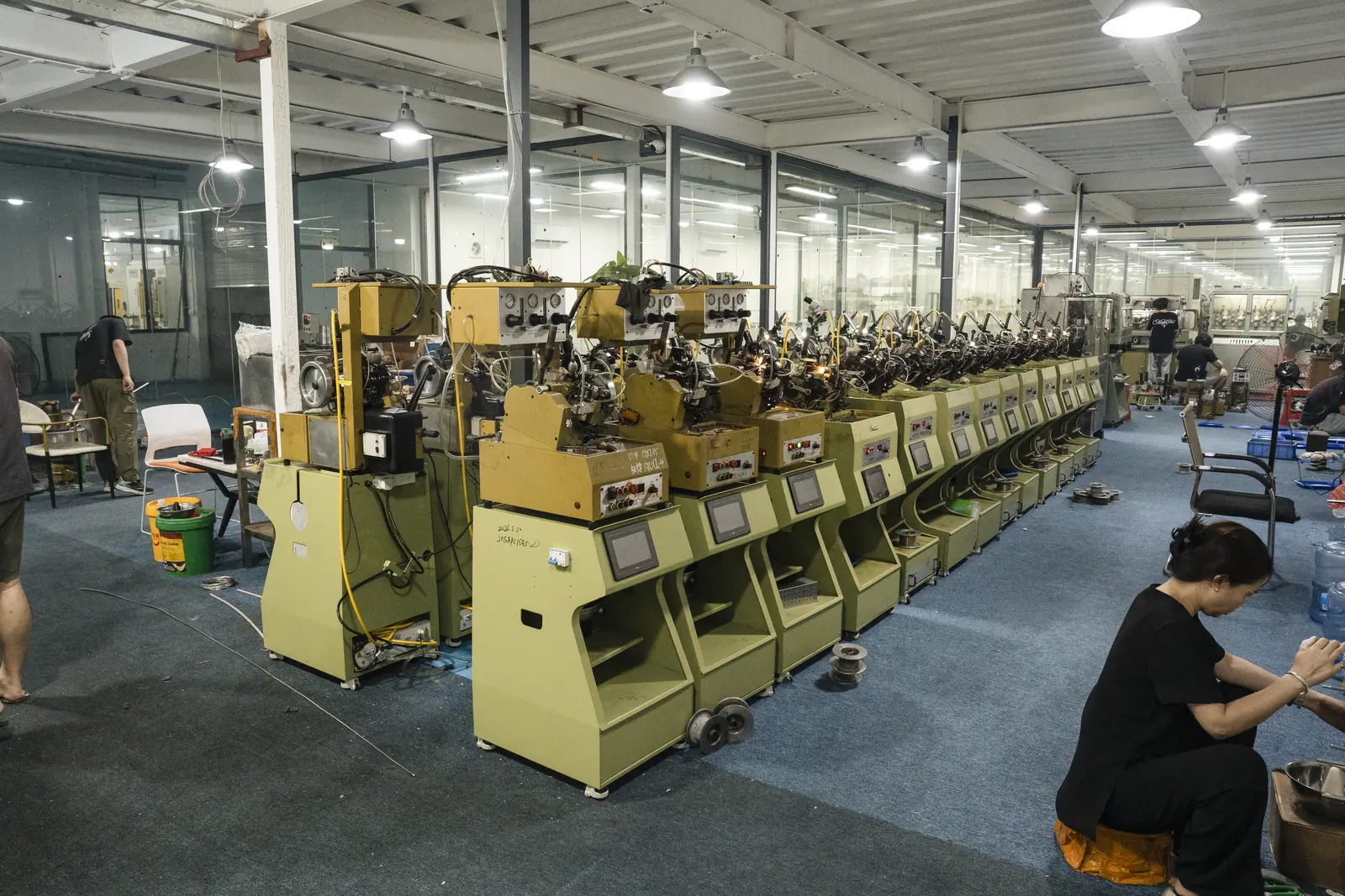 Row of chain-making machines at ORNOVAI