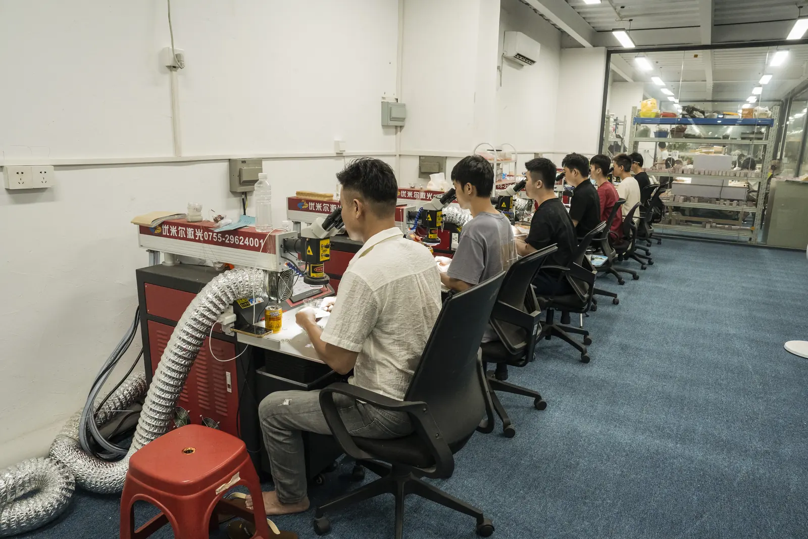 ORNOVAI team working at laser processing benches