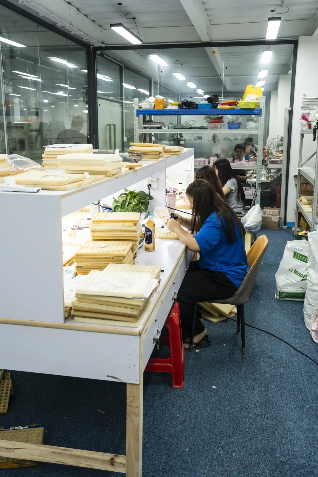 ORNOVAI team member at the final inspection workbench